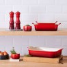 Fuente de cerámica gres esmaltada para horno, color cereza, 2,4 litros - Le Creuset