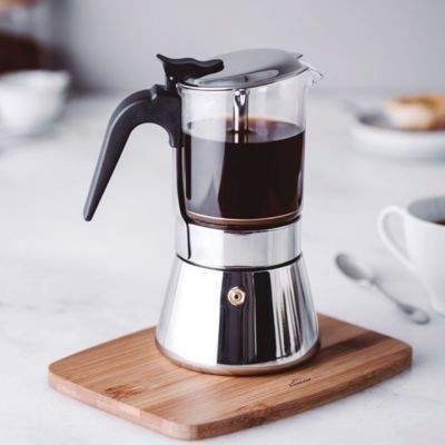 Chaleiras, cafeteiras, filtros e xícaras